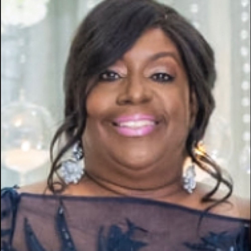 Meet your Posher, Vivian
